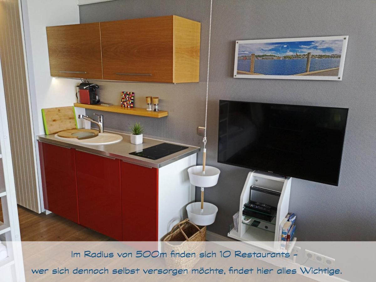 Fewo1846 Intermar - Kajuete Foerdeblick - Familienfreundliches Studioapartment Mit Balkon Und Meerblick Gluecksburg Luaran gambar